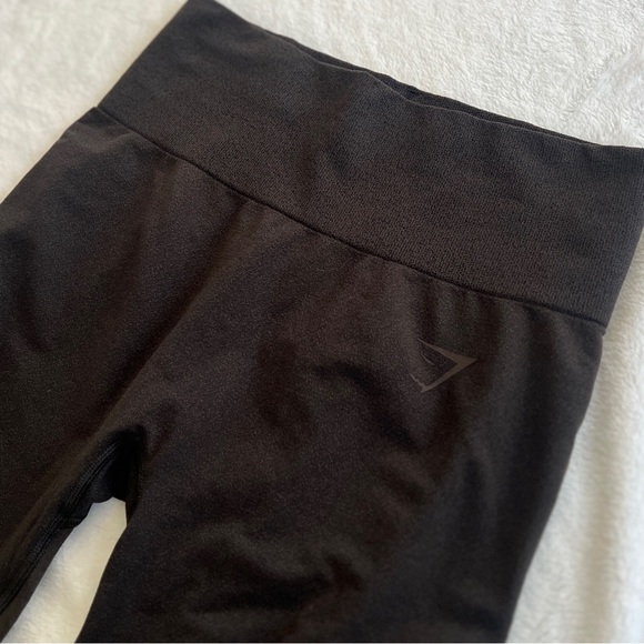 NEW Size Medium/Large Gymshark Blur Seamless Crop Tank & High Rise Flare Pant - Picture 6 of 10